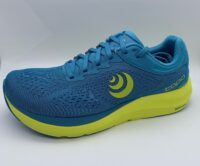 topo athletic phantom 3